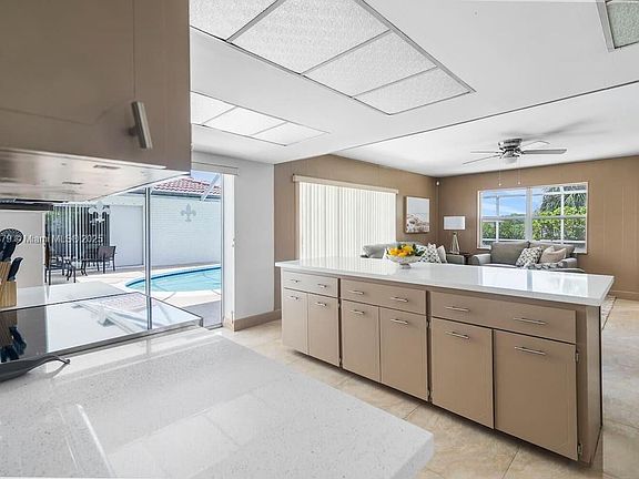 3rd image of 1500 NW 45th St #1