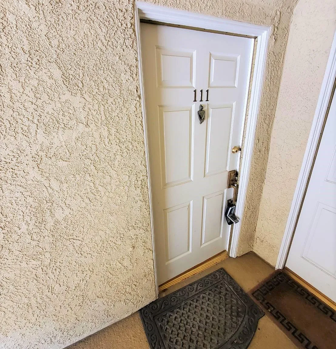 2 bed, 1143 sqft, $2,695 — Photo 3