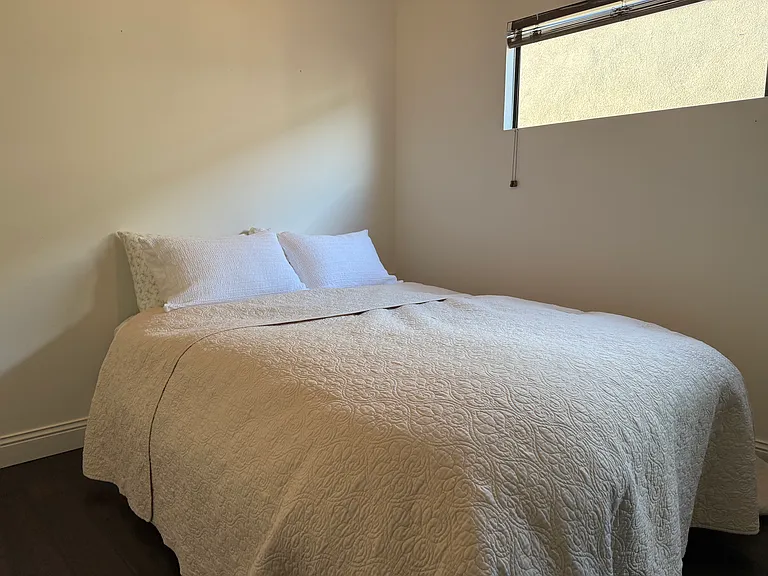 883 Acapulco St — Photo 30
