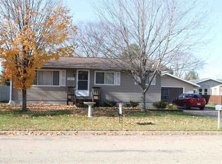 1411 S 17th St, Prairie Du Chien, WI 53821
