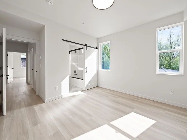 7044 SW Gonzaga St #203 — Photo 10
