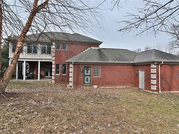 3rd image of 125 Alexander Way
