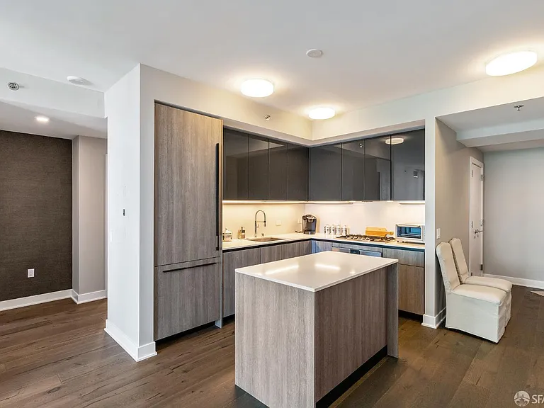 201 Folsom St #27D — Photo 9