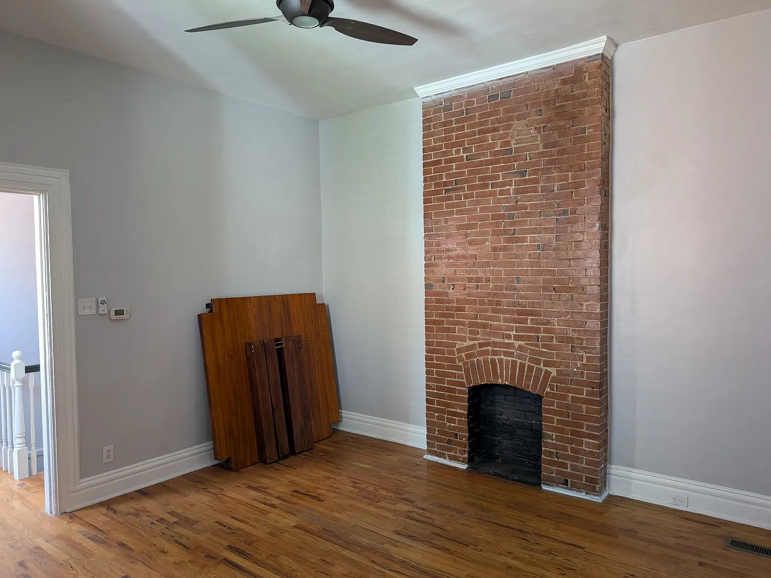 3 bed, 1600 sqft, $2,400 — Photo 3