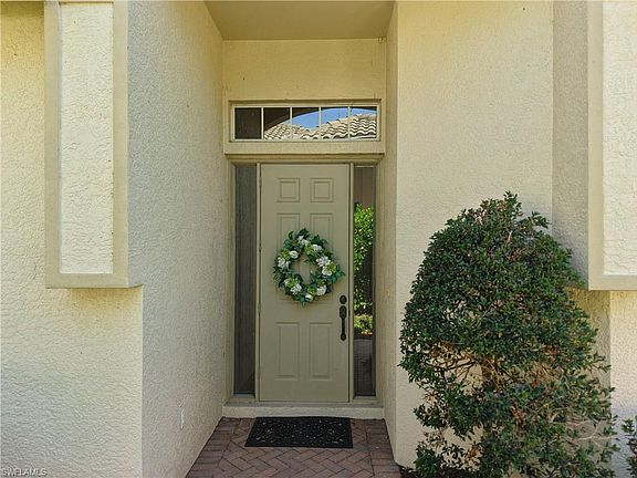 2nd image of 715 Vistana CIR #40