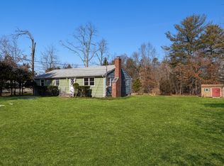 187 Hot Water St, Manorville, NY 11949