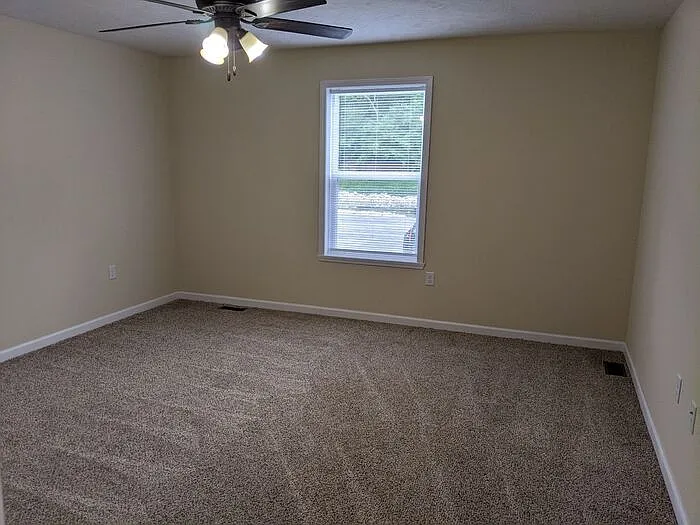 2733 Noel Ln — Photo 4