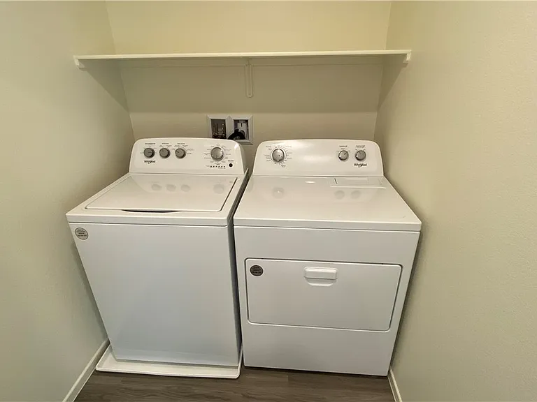 7850 Aurora Sky St — Photo 8