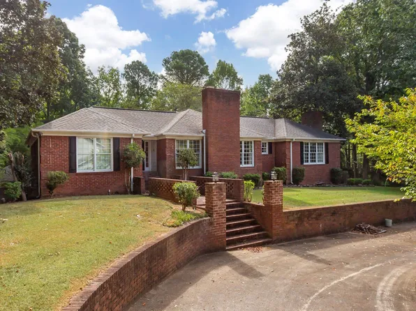 1517 Hickory Ln, Anniston, AL 36207