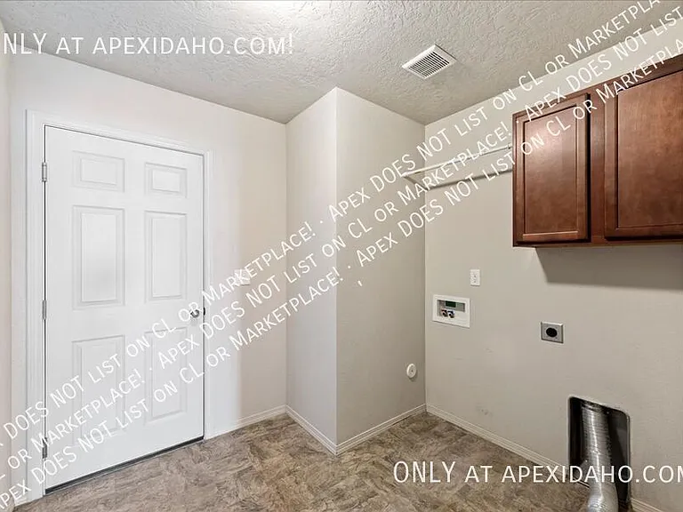 3480 S Avondale Ave — Photo 19