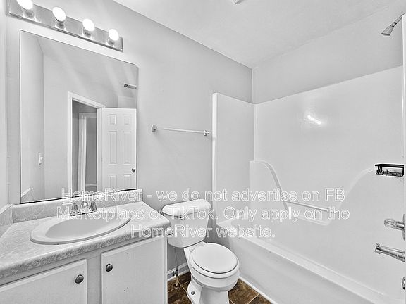 5th image of 3010 Stonebridge Creek Dr