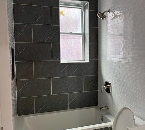 4th image of 1252 Stratford Ave #2R