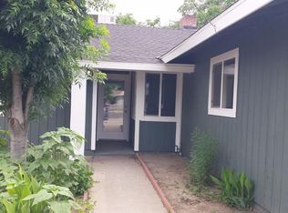 949 E Ash St, Farmersville, CA