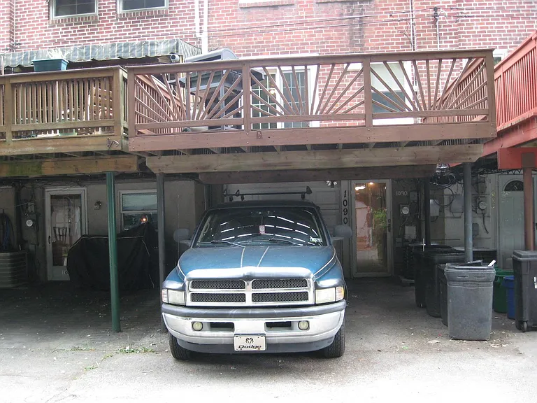 1090 Taylor Dr — Photo 21