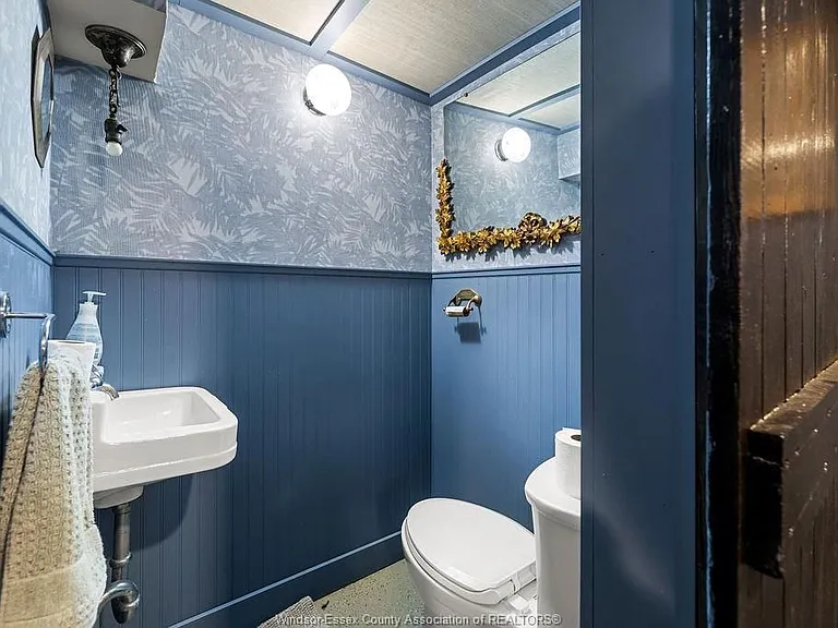 274 Crawford Ave — Photo 39