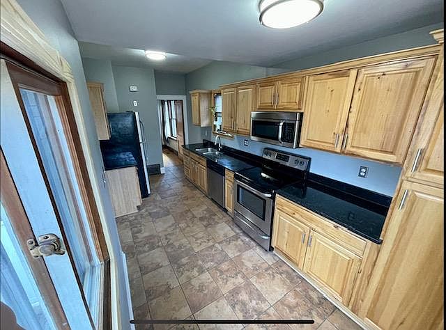 1st image of 3604 Grand Ave S