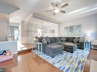 47718 Sandbank Sq, Sterling, VA 20165