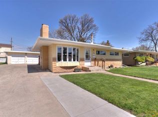 4726 Pierre St, Rapid City, SD 57702