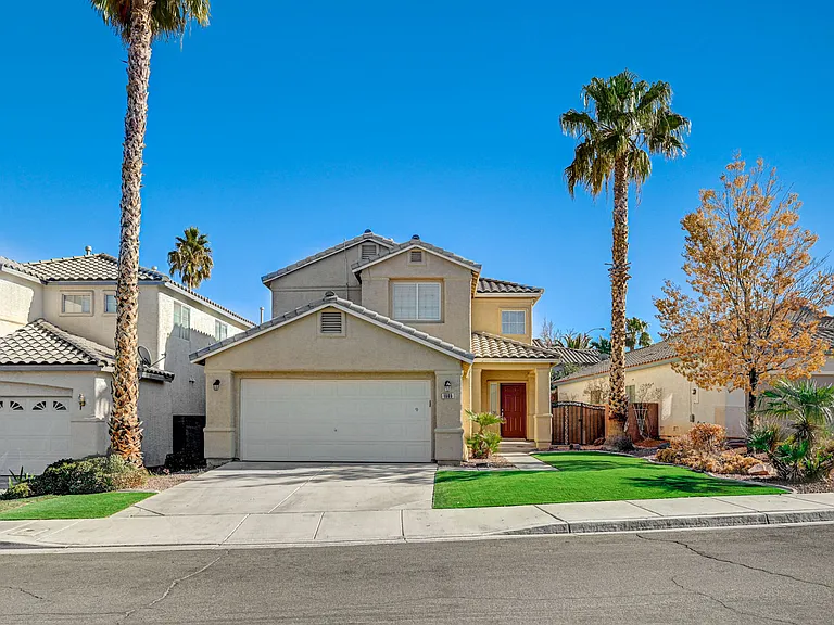 1005 Prestige Meadows Pl — Photo 1