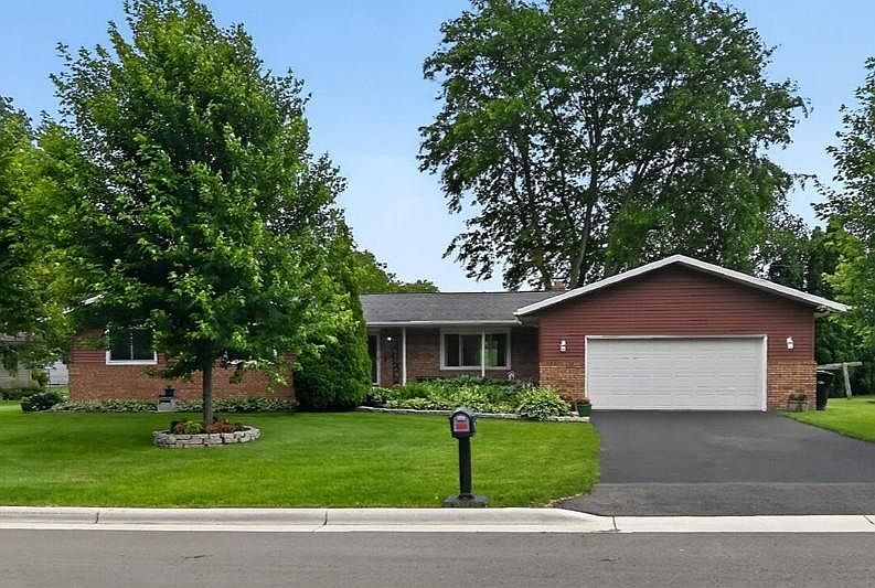 1st image of 505 Dennis Dr