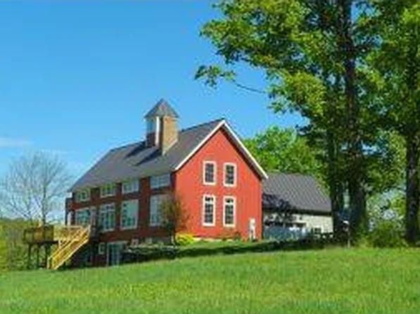 2140 Gee Hill Rd, South Royalton, VT 05068