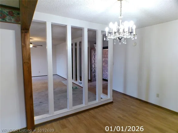 301 N 27th St, Ozark, AR 72949
