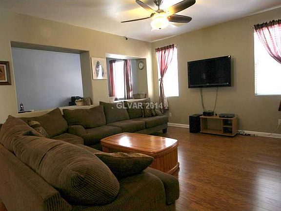 3rd image of 304 Golden Shore Dr