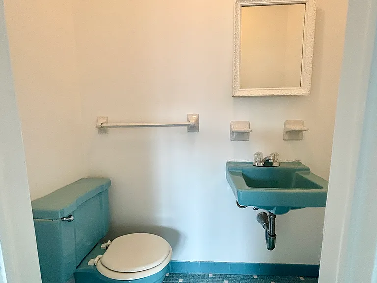 54 Whitaker Pl — Photo 12