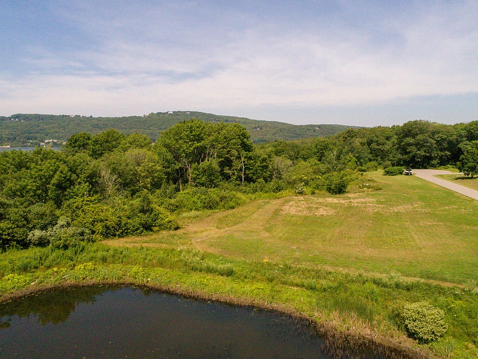 1st image of 9 Hawthorne Drive