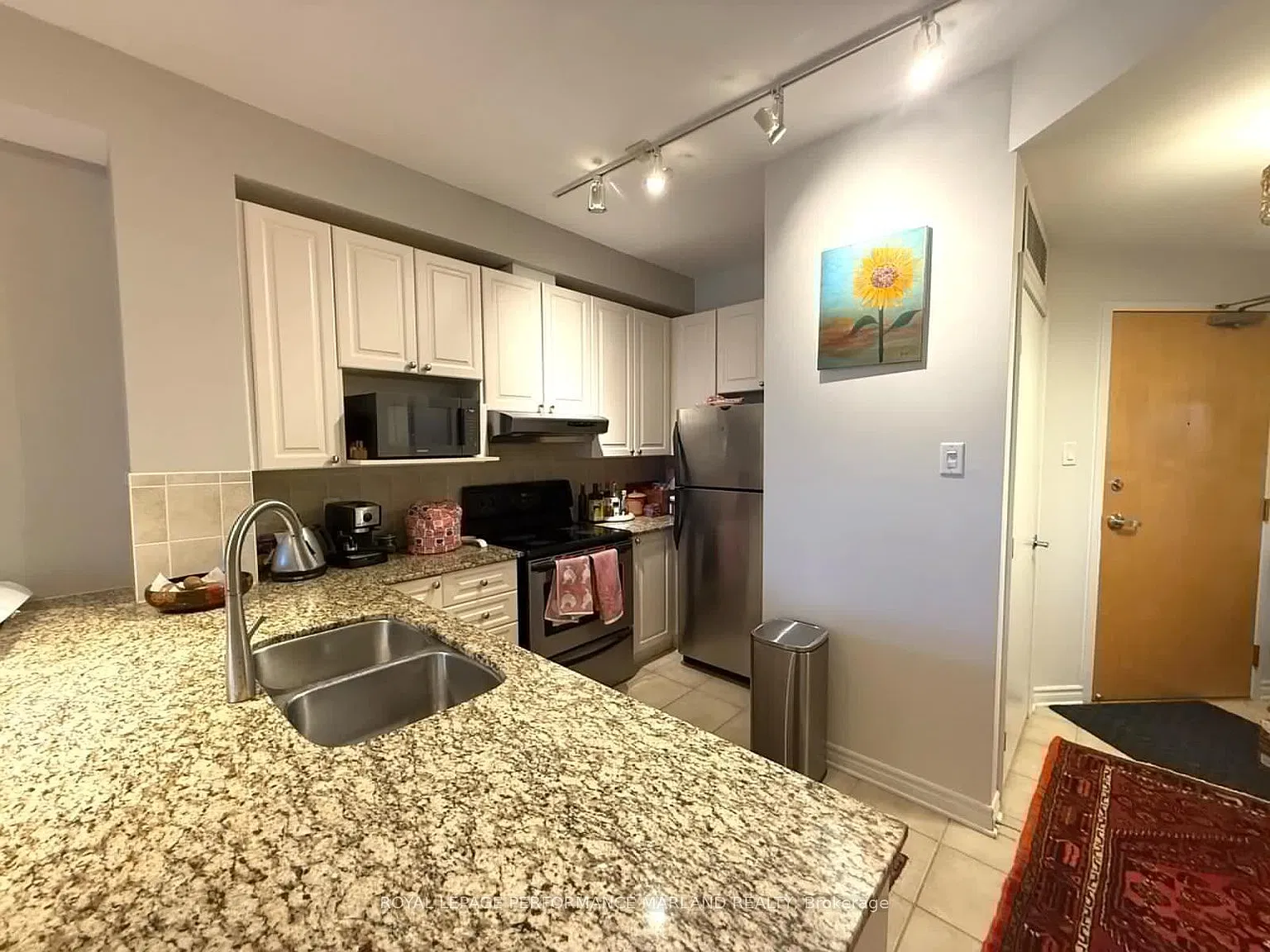 1 bed, $2,300 — Photo 3