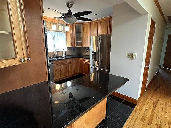 4th image of 156-38 77th St #2