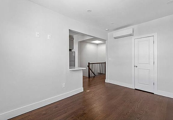 4th image of 24-52 33rd St #2