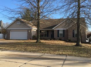 531 Crown Passage Dr, Saint Charles, MO