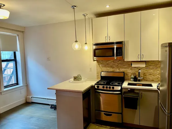 48 West 138th Street 4E image 2 of 8