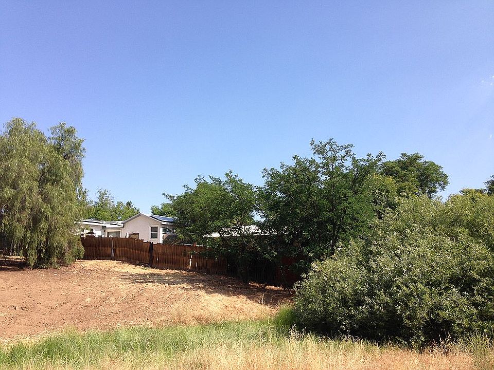 1st image of 23685 Johnson Ln