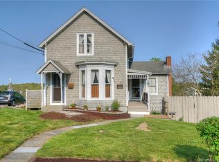 14 Bank St, Groton, CT 06355