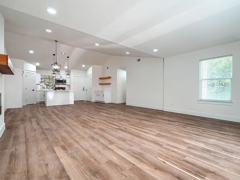 7009 Moss Rose Ct — Photo 12