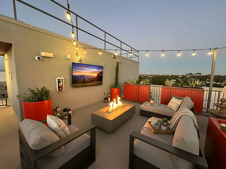 Cloud Nine Luxury Apartments — Photo 52
