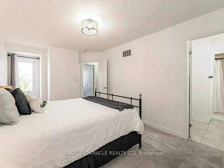 929 Apple Hill Ln — Photo 17