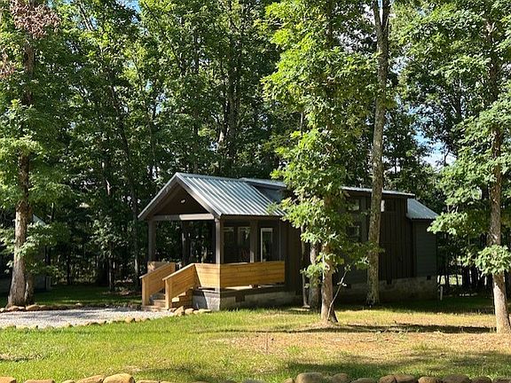 3rd image of 166 White Oak Ct