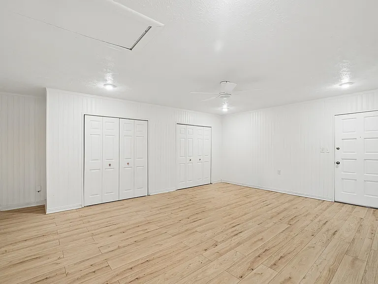 5161 Bartlett Dr — Photo 3