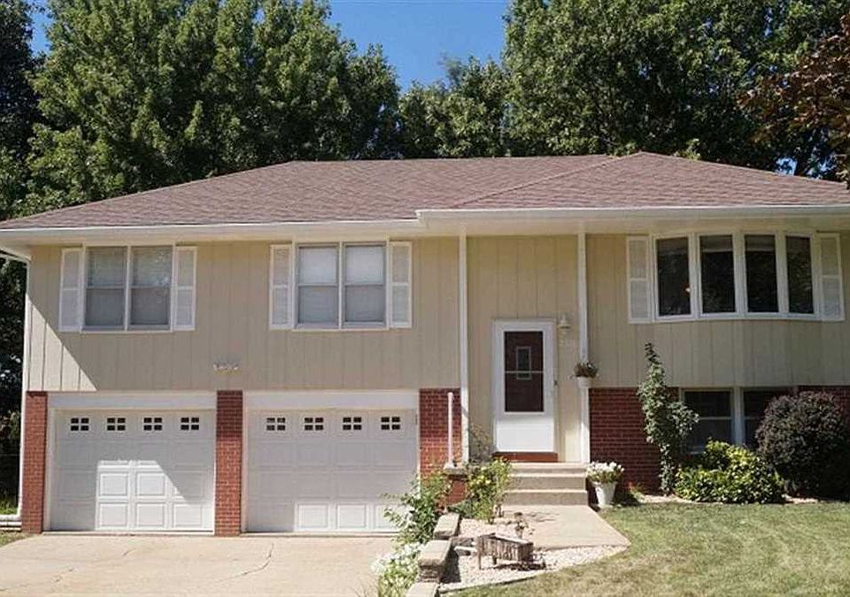 1st image of 2320 McConnell Ave