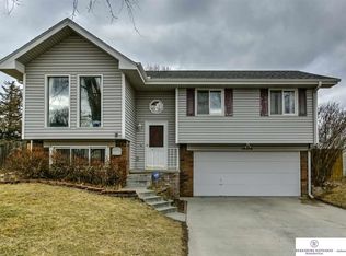 14616 Edna St, Omaha, NE 68138