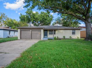 3328 Hedrick St, Fort Worth, TX 76111