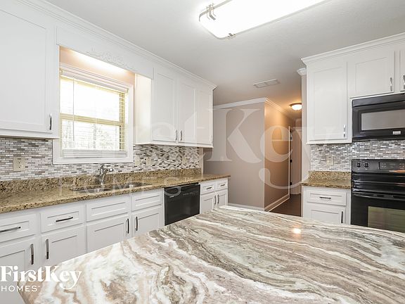 5th image of 1537 Cedar Creek Dr