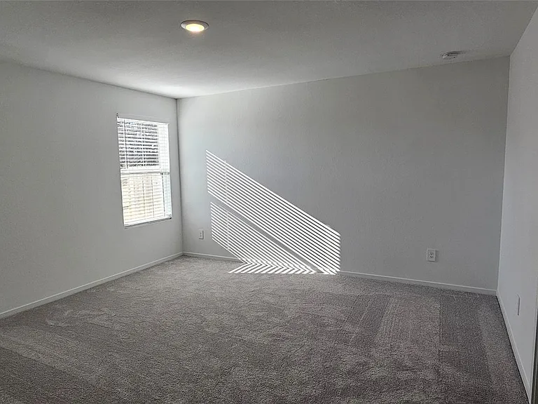 722 Falling Cave Dr — Photo 13