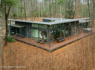 10 Trout Creek Rd, Kerhonkson, NY 12446