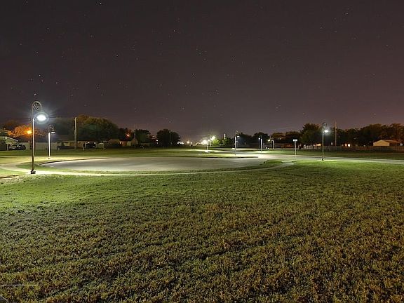 4th image of 709 Edward Ct