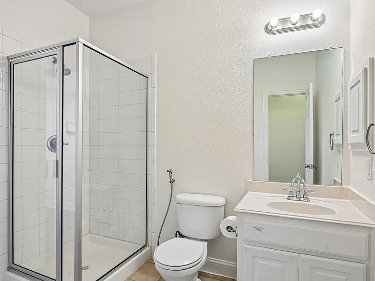 6006 Shadywood Ln — Photo 21