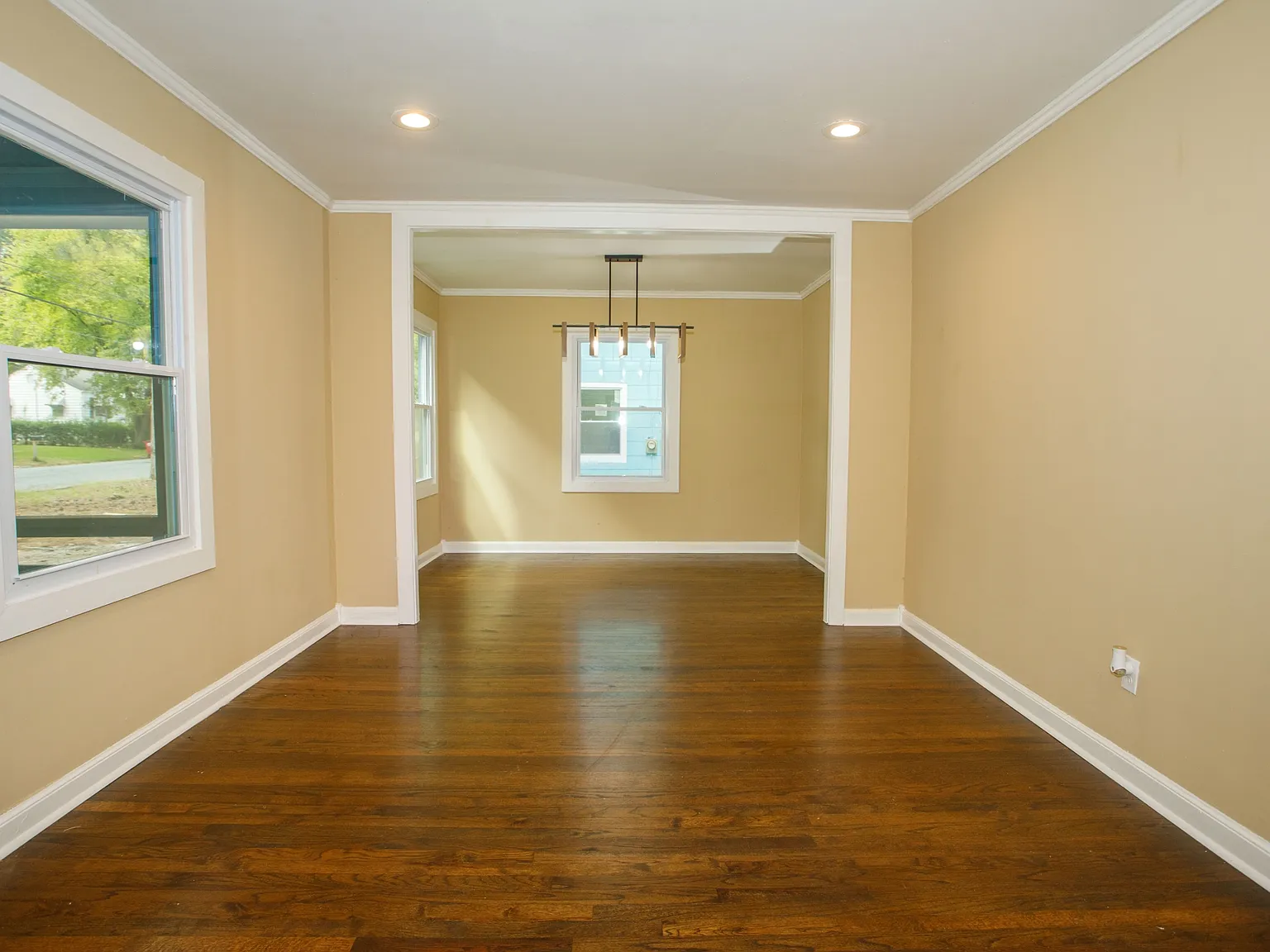1260 Mimosa Drive - 1 — Photo 3
